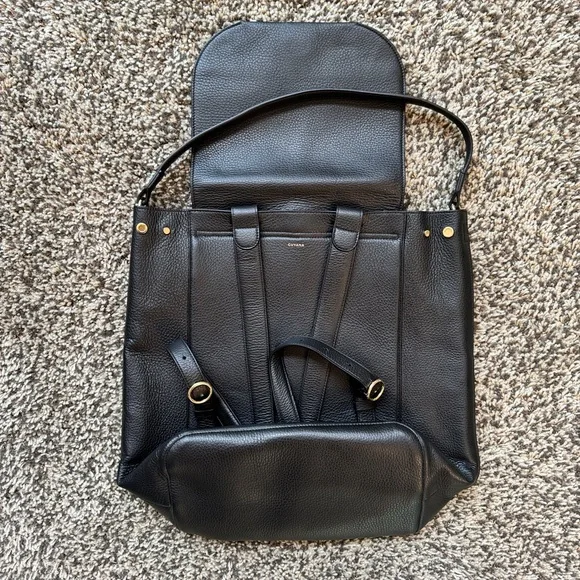 Cuyana Leather Backpack - Picture 4 of 16